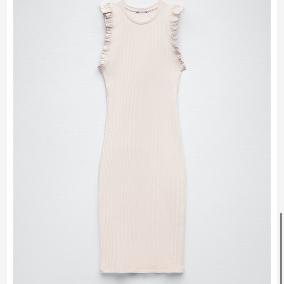 Zara Ruffled Ribbed Dress - Picture 4 of 9